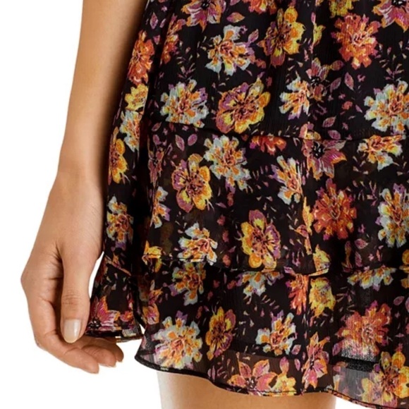 NWOT AQUA Tapestry Floral Mini Skirt Size Large - Picture 6 of 8